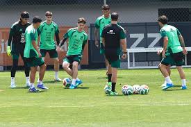 El Tri prepara anuncio de la lista mundialista; árbitros inician concentración