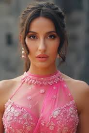 Our pink member for outstanding posts🌸 Lori Behar