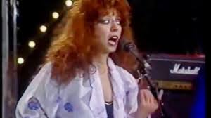 24 de noviembre de 2020. La Torre Estamos En Accion 1986 Badia Cia Patricia Sosa En Vivo Youtube