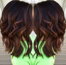 Blunt Wavy Medium Hairstyles For Thick Hair 2017 Caramel Balayage Highlights New Medium Hair Thick Hair Styles Brunette Hair Color Hair Styles 2017