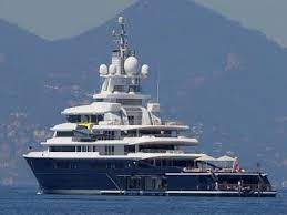 Roman abramovich's new £430million superyacht is pictured in all its glory for the first time. Venice Is So Annoyed By Roman Abramovich S Superyacht It S Thinking Of Instating An Oligarch Tax