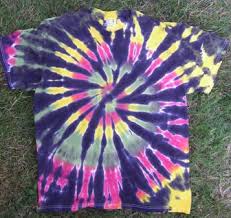 You can create multiple small spirals by spiraling your shirt in. 47 Cool Tie Dye Shirt Patterns Guide Patterns
