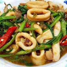 This dish has different names according to the countries, its called kangk. Facebook