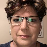 Julie Foreman's Instagram, Twitter & Facebook