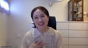 絵本が教えてくれる国際基準の性教育『女の子のからだえほん』監修・艮香織さん＆エッセイスト・犬山紙子さん対談 | 絵本ナビ：レビュー・通販