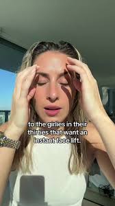 Easy Fave Slimming Holiday Updo