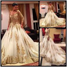 Check spelling or type a new query. Grosshandel Wunderschone Goldene Spitze Muslimische Hochzeitskleid 2018 Sexy V Ausschnitt Perlen Appliques Sheer Langarm Vestido De Noiva Zwei Stucke Brautkleider Von Bridalee 111 35 Auf De Dhgate Com Dhgate