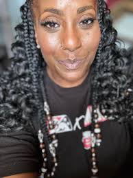 Don't invite me nowhere if I can't bring my attitude and my snacks. 🎒