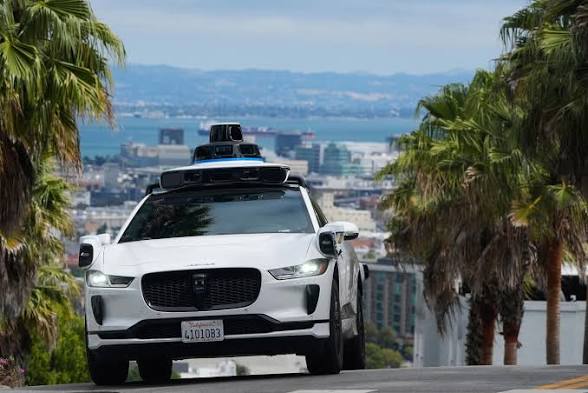 WAYMO ROBOTAXI ALERTS POLICE AFTER TEENS ALLEGEDLY DRINK, FIRE TOY GEL-BEAD GUN DURING RIDE