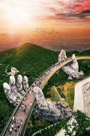 Ein Spaziergang Durch Die Hande Eines Gottes Danang Vietnam Beautifuldestinations Nature Beautifuldestinations Places To Go Scenery Vietnam Travel