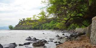 Akhirnya ktmu pantai sigandu.lokasinya di sebelah batang dolphin. Pantai Ujungnegoro Batang Daya Tarik Aktivitas Liburan Lokasi Harga Tiket Pesisir