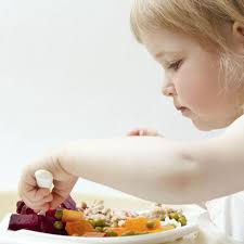 Gesunde Ernahrung Fur Babys Und Kleinkinder Darauf Solltet Ihr Achten Kleinkind Milchbrei Flaschennahrung