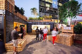 Desain Cafe Unik Dengan Palet Dan Kontainer Bekas Teknologi Konstruksi Arsitektur Arsitektur Rumah Kontainer Desain