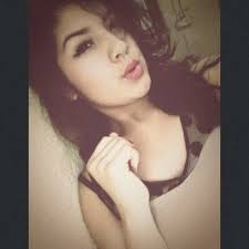 Alma Valencia (@Almita_blushes)