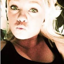 Bethan Walsh ✨ (Beeewalsh@)