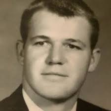 Naomi Tripp's Instagram, Twitter & Facebook