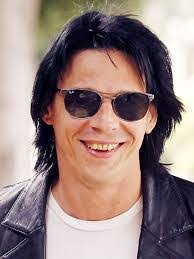 Coyote Shivers's Instagram, Twitter & Facebook