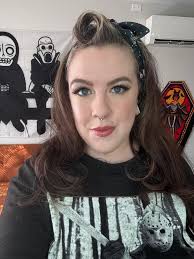 Is renting a locker at Vans Warped Tour worth the cost?