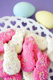 From easy crafts preschoolers and kindergarteners will enjoy to more demanding projects for older kids. 25 Easy Easter Treat Ideas Happiness Is Homemade