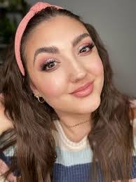 Marilyn Pollard's Instagram, Twitter & Facebook