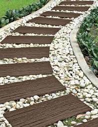 Recycled Rubber Railroad Tie Stepping Stone Gardeners Com Backyard Landscaping Designs Landscaping With Rocks Front Yard Landscaping