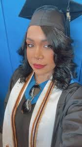 Laura Callery's Instagram, Twitter & Facebook