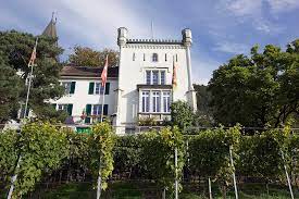 Maybe you would like to learn more about one of these? Einwohnergemeinde Pieterlen Geschichte Architektur