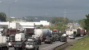 Greve dos caminhoneiros pode voltar hoje. Associacao Que Convocou Greve Dos Caminhoneiros Se Retira Do Movimento Noticias Sobre Seu Bolso Giro Marilia Noticias