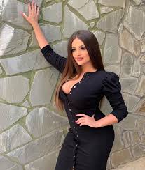 Ruensa haxhiaj (born 19 october 1995), known professionally as enca, is an albanian singer, songwriter and actress. Enca Ca Ence Qe Jam Facebook