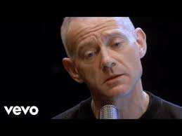 J'cours tout seul, rock'n'dollars, le capitaine, les miroirs dans la boue, comme je m'ennuie de toi, nicolas. Get Access To The Best Songs To Learn French They All Come With English Translation Today Listen To Un Homme Heureux By Will French Songs Best Songs Songs