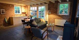 het huisje bed en breakfast het huijsje in woudrichem is een vrijstaand huis met 1 appartement noord brabant nl home bed and breakfast decor
