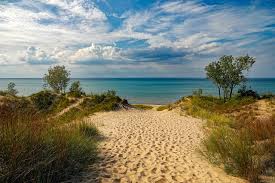 State and is located in the midwestern region of the united states of america. Indiana Zwischen Sanddunen Am Lake Michigan Und Autorennen