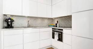 Kuchenoberschranke Bis Zur Decke Schaffen Mehr Stauraum In Der Kuche Kuchenoberschranke Kuchenschrank Und Schrank