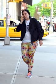 Mais mettez ces critiques de côtés mettez justement cette belle poitrine et ces hanches au service de votre slook en. Comment S Habiller Quand On Est Ronde