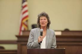 Giant shoes to fill': Daniel Eisinger sworn in as Palm Beach County's new  public defender