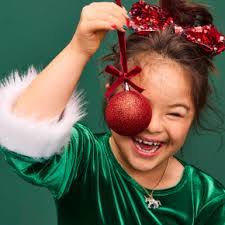 Roxanne Child's Instagram, Twitter & Facebook