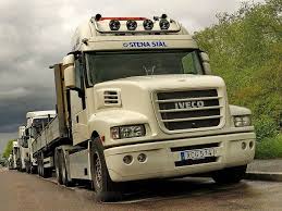 pin von sebastien maillard auf lkw nutzfahrzeuge sattelzugmaschine trucks