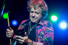 Jobson was asked to participate on jethro tull frontman ian anderson's solo endeavour, which was eventually released by chrysalis records in. The One Hit Song Eddie Money Hated To Perform In Concert Mlive Com