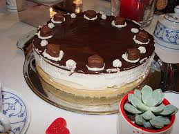 Rezept Fur Schokoladige Milka Herzen Torte Rezept Milka Herzen Torte Milka Torte Torten