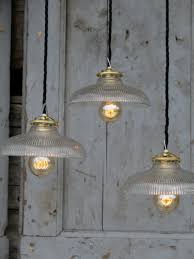 Codes promo, ventes flash, livraison offerte, trouvez le produit de vos rêves à prix réduit ! Abat Jour Suspention Atelier Holophane Lampe Industrielle Fleur