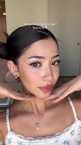 Alina Shmidt's Instagram, Twitter & Facebook