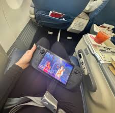 meowri on JOI: i hope no catches me playing porn games on this flight (i  secretly do) • (@jennalynnmeowri) • JOI