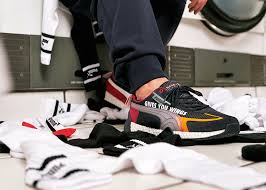 Nov 26, 2019 · these stylish pumas are as casual and comfortable as a golf shoe gets. The Top 10 Automotive Inspired Sneakers By Puma Motorsport Available Now