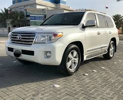 للبيع لندكروزر موديل 2013 فل ابشن v8 ماشي 135كم تامين وتسجبل شهر واحد السياره في حاله الوكاله للتواصل 39555622 yallasyarah يلا سيا car suv suv car