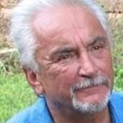 Robert Lubanski's Instagram, Twitter & Facebook