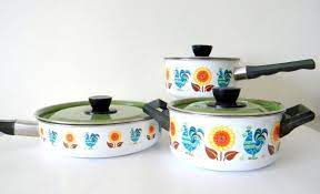 Maybe you would like to learn more about one of these? Colorful Vintage Enamelware Cookware Pots And By Missbettysattic Vintage Enamelware Pots And Pans Sets Vintage Cookware