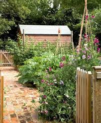 Cherish the hobby to develop kitchen garden or terrace garden produce chemical… 23 Cottage Garden Design Ideas Fancydecors Cottage Garden Design English Cottage Garden Cottage Garden
