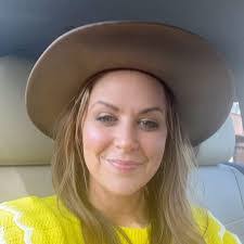 Colleen Herman's Instagram, Twitter & Facebook