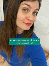Feliz de estar en mi querida Lima. 😍 Se viene el estreno en el cine de  @unamorhastalaspatas 🐕💕🐕 y una sorpresita relacionada con la música!  👫🎶 ¿Quieren saber de qué se trata