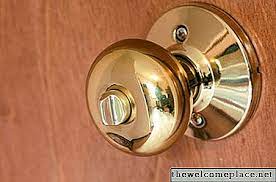 We will look into various methods of unlocking twist locks. Como Desbloquear La Cerradura Giratoria De La Puerta Interior Reparacion De Viviendas Interiores